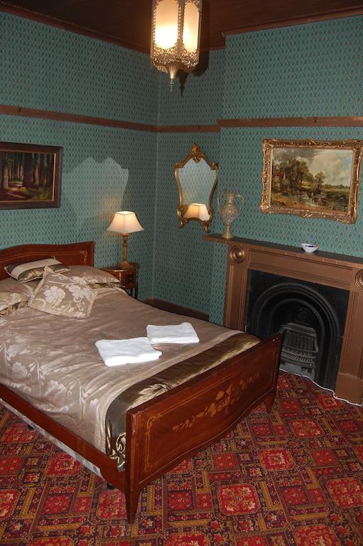Shakespeare 3* Surry Hills